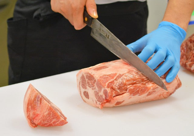 【送料無料】【肉バカ2代目が試行錯誤し創り上げる】旨トロ煮豚(300g前後)【ABCフーズ】